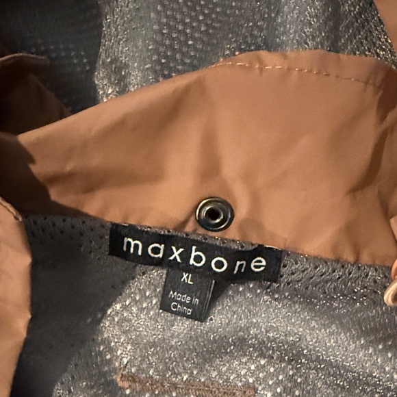 Maxbone - Picture 6 of 8